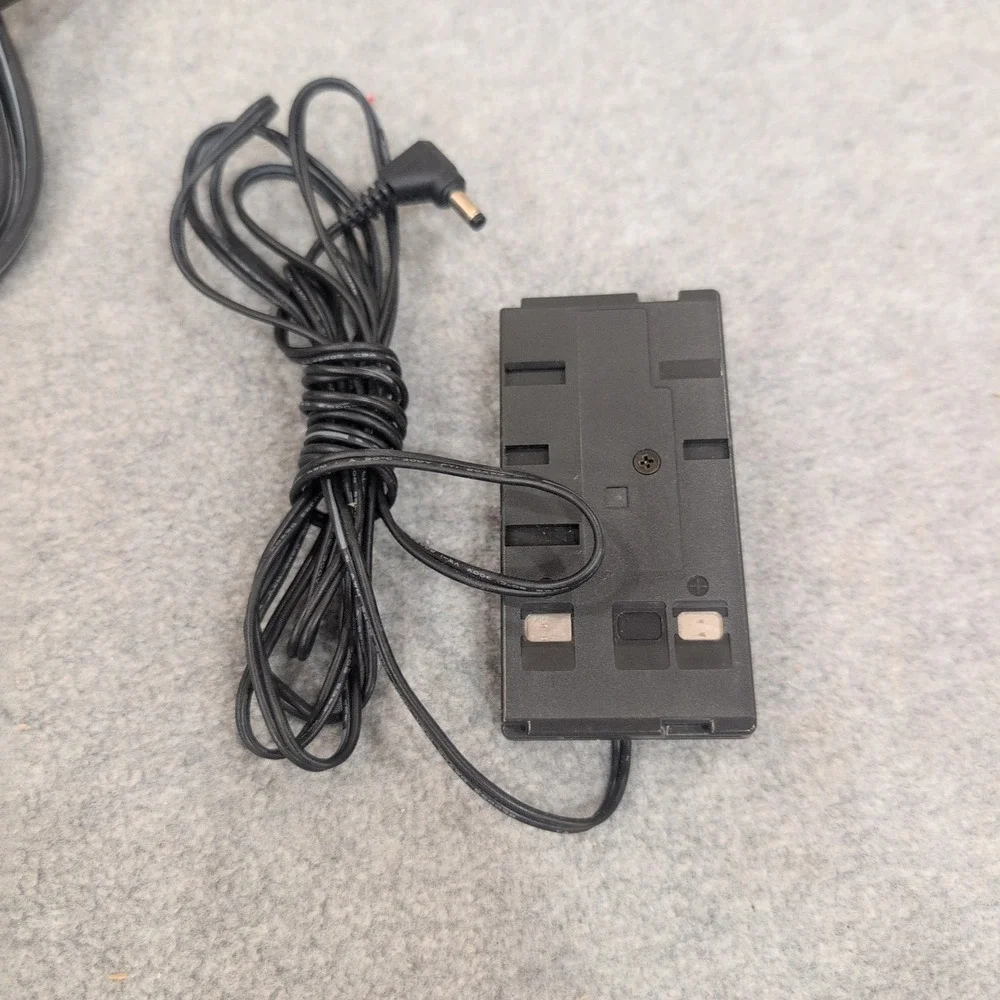 Minolta Master C-513 Compact VHS Camcorder VTU-500 Tuner Charger Manual Bundle